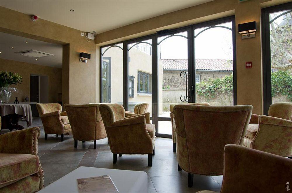 Charme & Business Hotel Lyon Limonest Esterno foto
