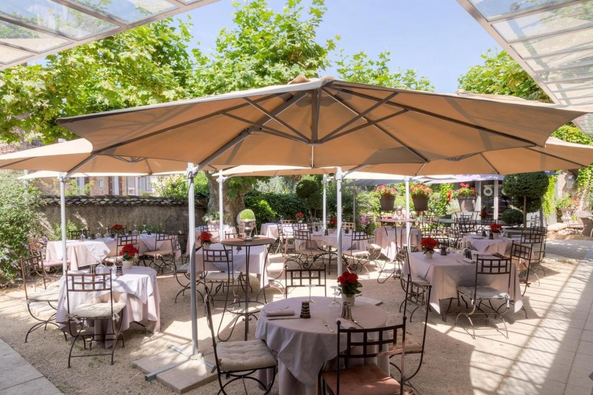 Charme & Business Hotel Lyon Limonest Esterno foto