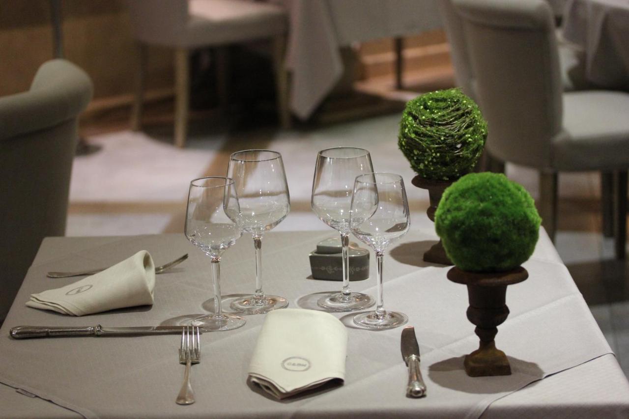 Charme & Business Hotel Lyon Limonest Esterno foto